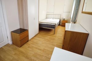 Bedroom- click for photo gallery